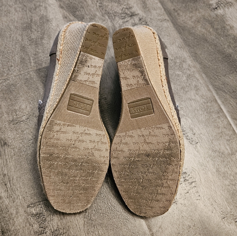 TOMS Women's Classic Espadrille Wedge - Picture 4 of 6